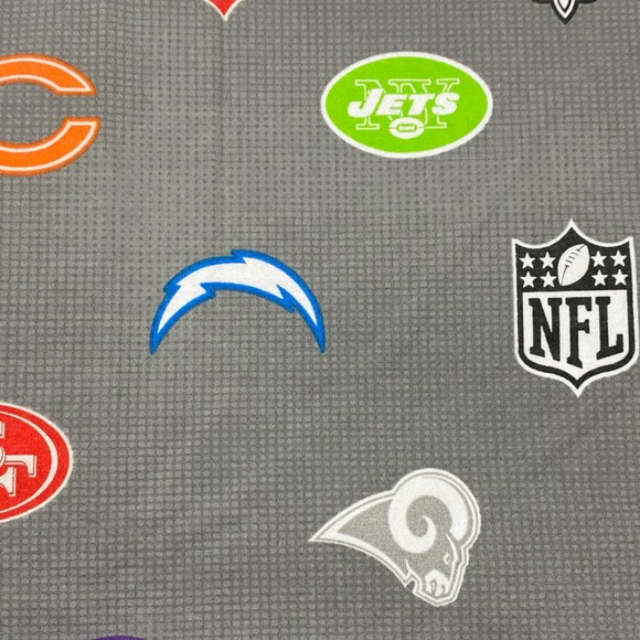 Pottery Barn Teen NFL flat twin sheet - Picture 2 of 3